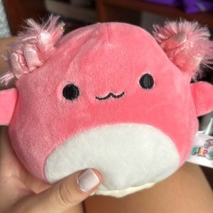 Archie and Tristan flip a mellow